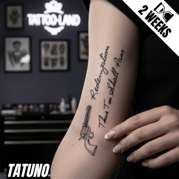Tatuaż jagua półtrwały napisy pistolet