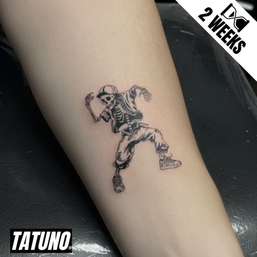 Tatuaż jagua półtrwały tańczący szkielet