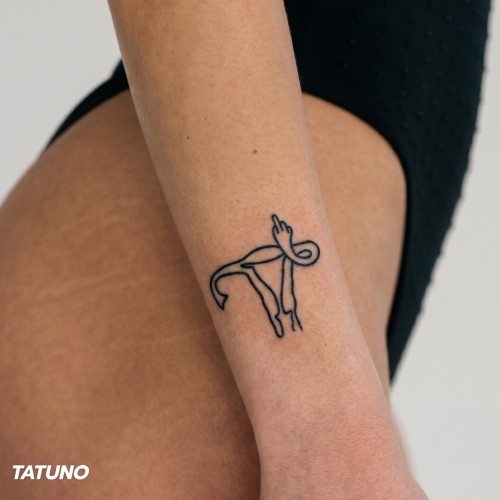 Tatuaż półtrwały kobieca riposta