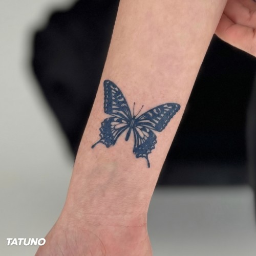 Tatuaż półtrwały motyl